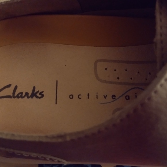 Clarks Men's Activewear Tan Butter Soft Leather Oxfords - Picture 3 of 5